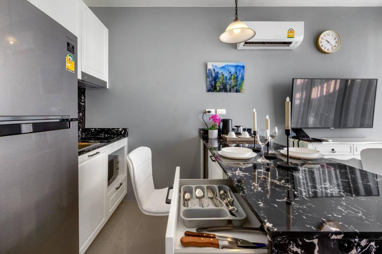 Palmyrah Surin, Modern 1Br With Terrace, 150 Meters To Surin Beach Eksteriør bilde